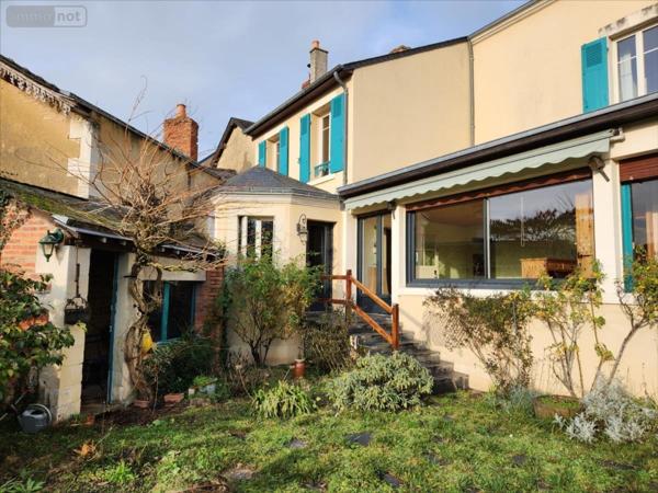 Maison à vendre à La Flèche dans la Sarthe (72200), ref : 1225