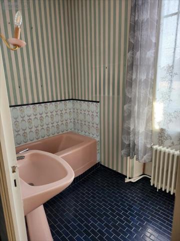 Maison à vendre à La Flèche dans la Sarthe (72200), ref : 1225