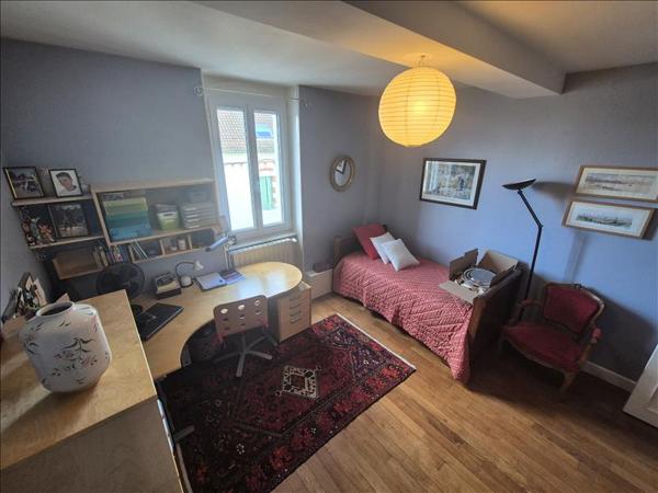 Appartement à vendre |  Néris-les-Bains |  8 pièces | 194 m²