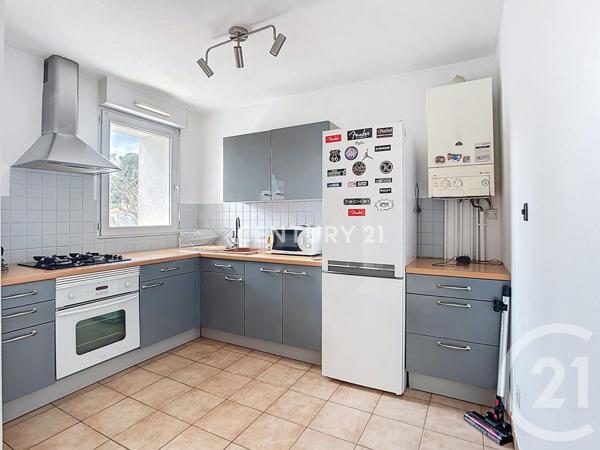 Appartement T3 à vendre  3 pièces - 73,71 m2 ROQUEVAIRE - 13