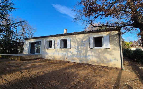 Maison à vendre    4 pièces •  Saint-Martin-d'Ardèche