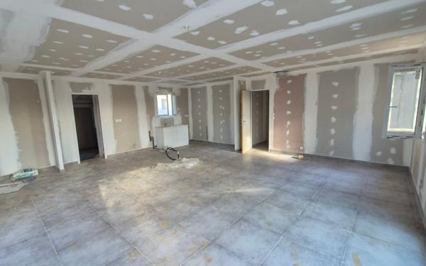 Maison à vendre    4 pièces •  Saint-Martin-d'Ardèche