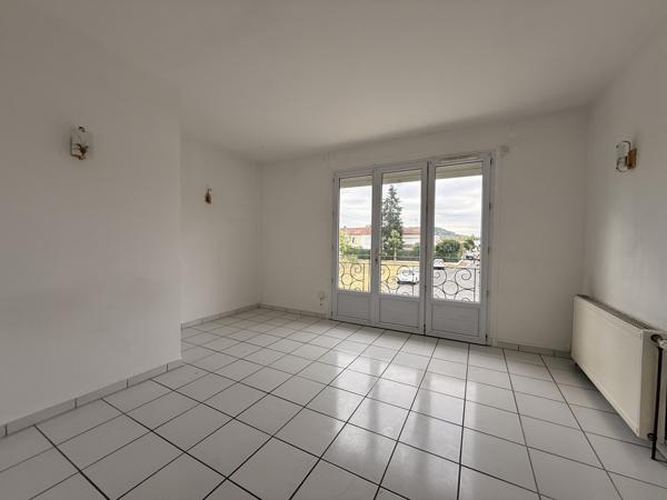 MAISON SUR SOUS-SOL AVEC JARDIN