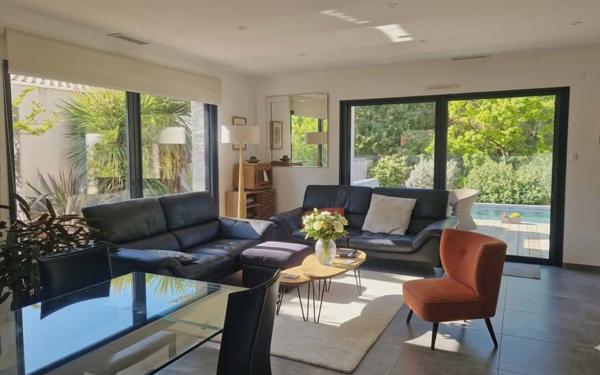 Maison à vendre    4 pièces •  Mèze