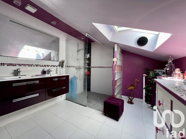 Maison à vendre 5 pièces 123 m² Brain-sur-Allonnes