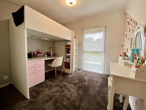 A VENDRE MAISON QUEVERT PROCHE DINAN A PIED 4 CHAMBRES DONT UNE AU RDC, UN BUREAU