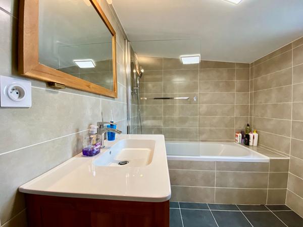 A VENDRE MAISON QUEVERT PROCHE DINAN A PIED 4 CHAMBRES DONT UNE AU RDC, UN BUREAU