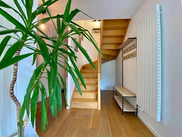 A VENDRE MAISON QUEVERT PROCHE DINAN A PIED 4 CHAMBRES DONT UNE AU RDC, UN BUREAU