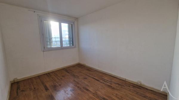 Appartement Mantes La Jolie 3 pièces 2 chambres avec parking et cave