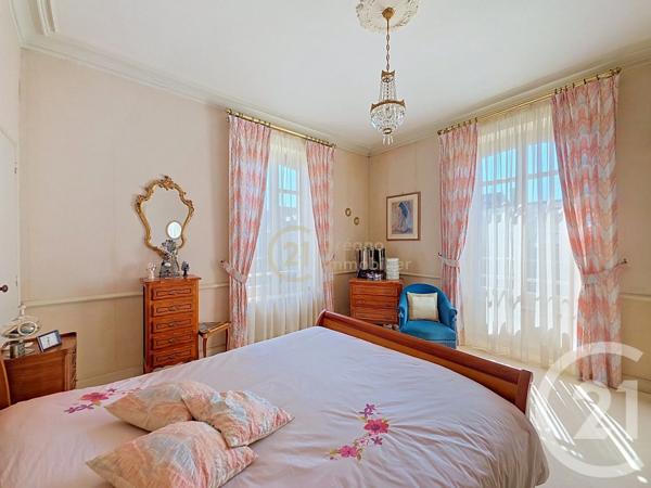 Maison à vendre  12 pièces - 228 m 2   COMBOURG  - 35