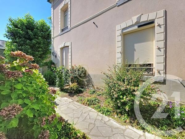 Maison à vendre  12 pièces - 228 m 2   COMBOURG  - 35