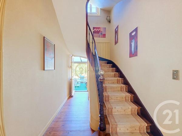 Maison à vendre  12 pièces - 228 m 2   COMBOURG  - 35