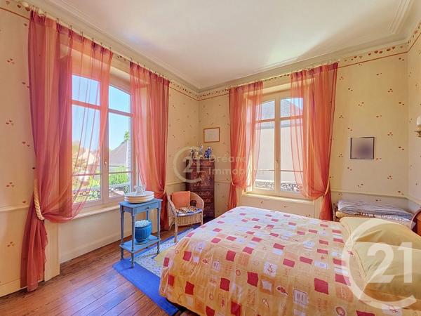 Maison à vendre  12 pièces - 228 m 2   COMBOURG  - 35