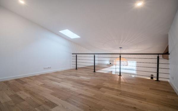 Appartement à louer    4 pièces •  Nîmes