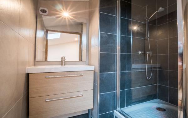 Appartement à louer    4 pièces •  Nîmes