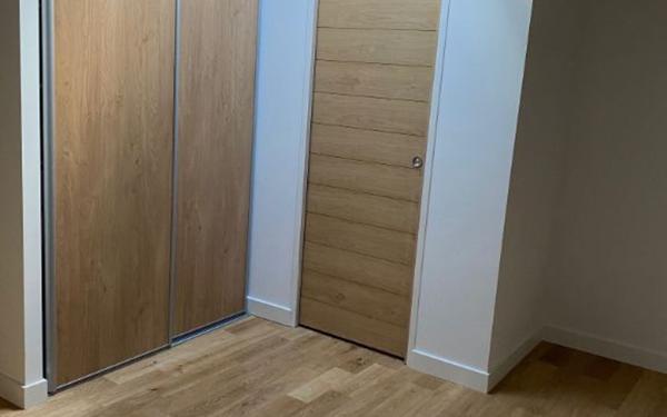 Appartement à louer    4 pièces •  Nîmes