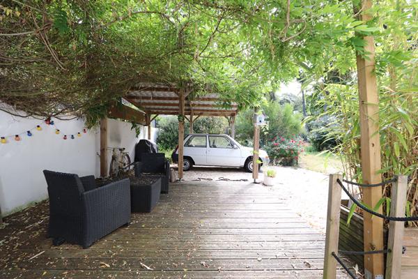 Maison de plain-pied Saint Brevin Les Pins 5 pièce(s) 93,14 m² - Grand garage, cave, dépendance