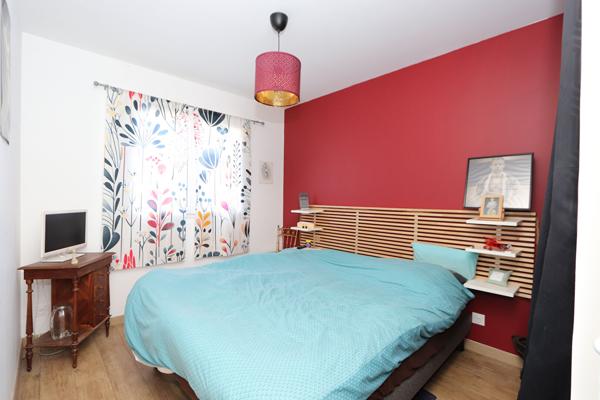Maison de plain-pied Saint Brevin Les Pins 5 pièce(s) 93,14 m² - Grand garage, cave, dépendance