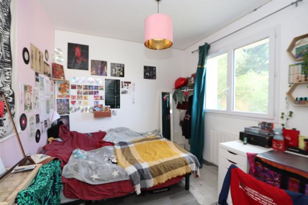Maison de plain-pied Saint Brevin Les Pins 5 pièce(s) 93,14 m² - Grand garage, cave, dépendance
