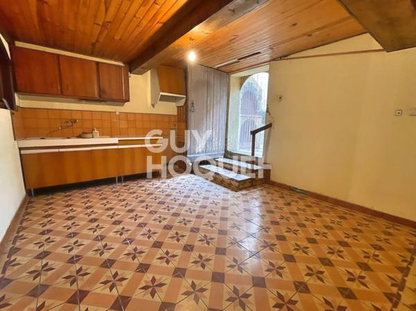 MAISON DE VILLE T4 avec Jardin et Garage. EXCLUSIVITE - A vendre à PERPIGNAN (66000) - quartier TORCATIS