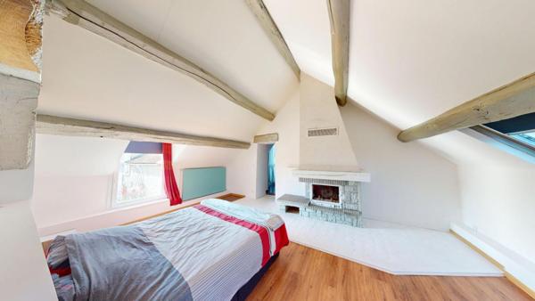 Propriété de charme aux volumes rares totalisant 570 m2 prix 579 000