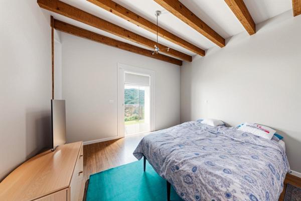 Propriété de charme aux volumes rares totalisant 570 m2 prix 579 000