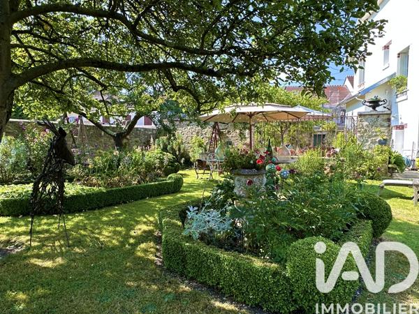 Maison à vendre 13 pièces 276,25 m² Pontoise
