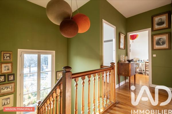 Maison à vendre 13 pièces 276,25 m² Pontoise