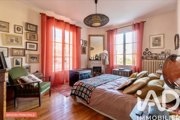 Maison à vendre 13 pièces 276,25 m² Pontoise