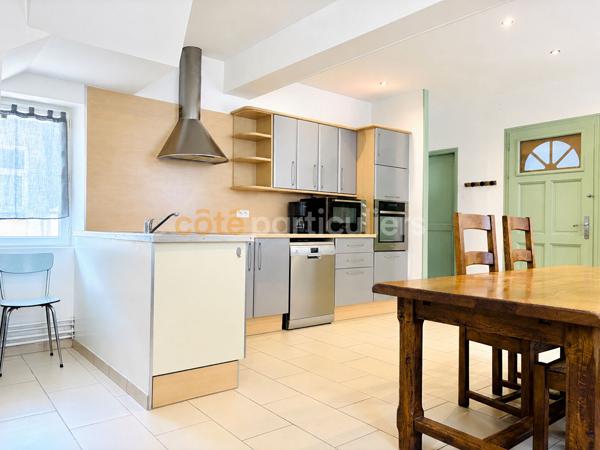Vente
                Appartement53 m² - 3 Pièces -
                    MONTEBOURG (50310)