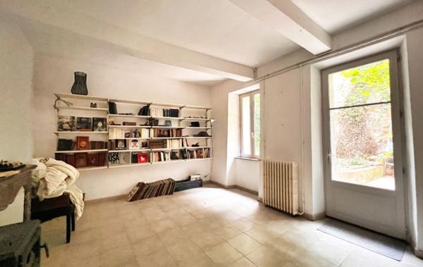 Vente Maison Cour et terrasse Fabrezan