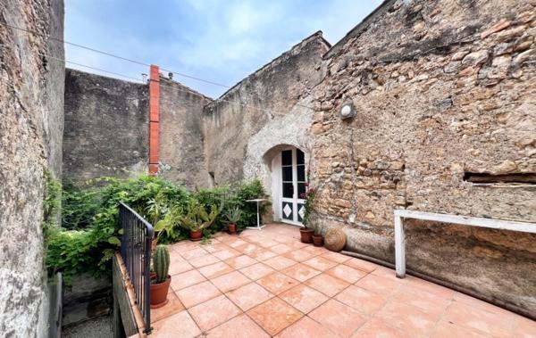 Vente Maison Cour et terrasse Fabrezan