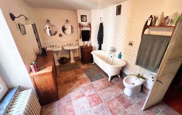 Vente Maison Cour et terrasse Fabrezan
