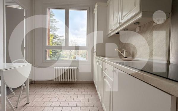 Appartement à vendre    4 pièces • 82,81 m2 Compiègne