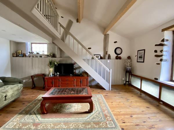 Maison à vendre à Rochechouart (87600) - Haute-Vienne