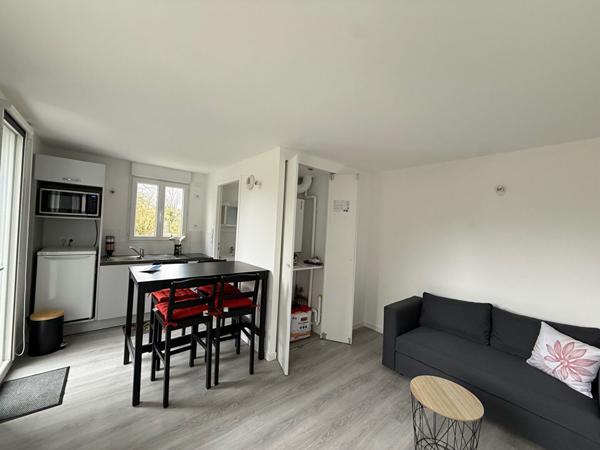 Appartement meublé La Roche Sur Yon 1 pièce(s) 17.75 m2