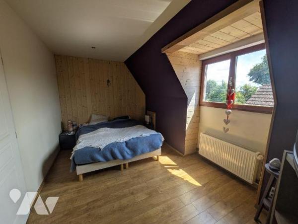 EXCLUSIVITÉ - Campagne de Wormhout

À découvrir rapidement ! Charmante maison de style ...