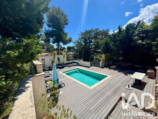 Maison à vendre 8 pièces 210 m² Carry-le-Rouet