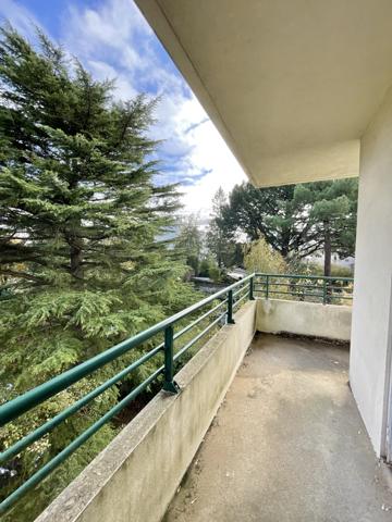 Appartement 4 pièce(s) 3 chambre(s) 77 m²