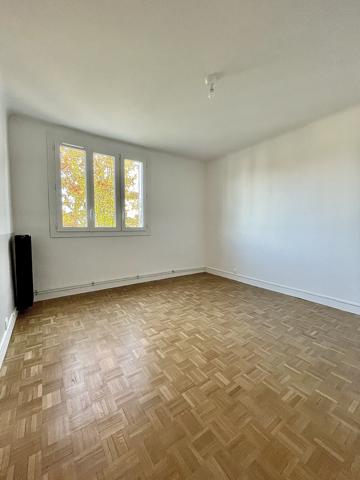 Appartement 4 pièce(s) 3 chambre(s) 77 m²