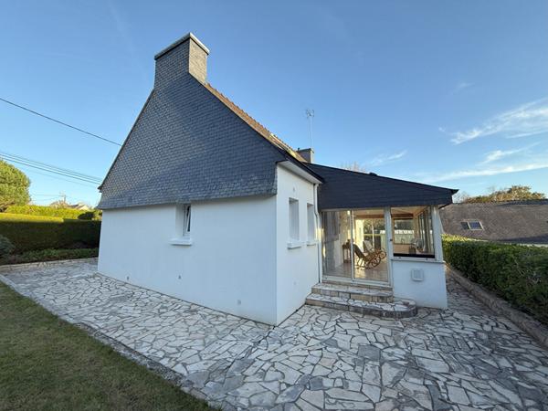 Maison Concarneau 4 pièces 125 m² sur un terrain de 630 m² proche des sentiers côtiers.
