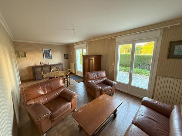 Maison Concarneau 4 pièces 125 m² sur un terrain de 630 m² proche des sentiers côtiers.