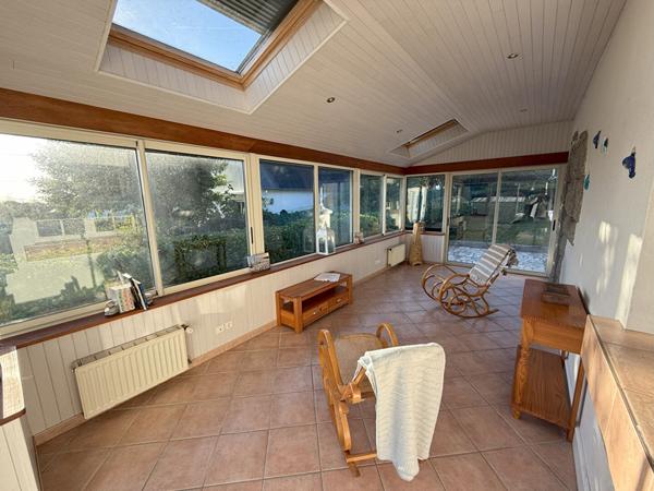 Maison Concarneau 4 pièces 125 m² sur un terrain de 630 m² proche des sentiers côtiers.