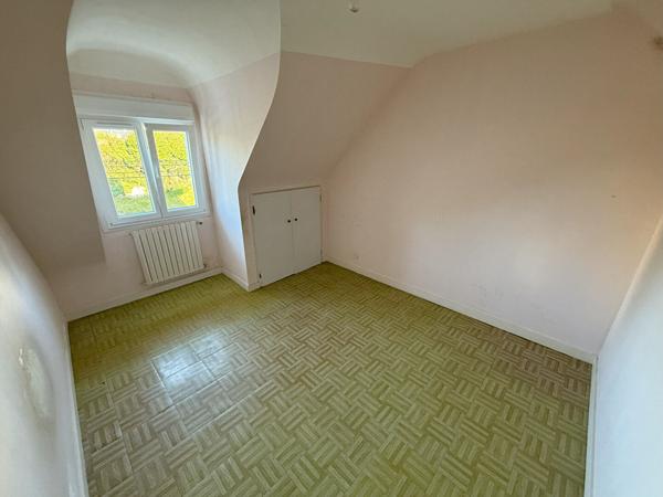 Maison Concarneau 4 pièces 125 m² sur un terrain de 630 m² proche des sentiers côtiers.