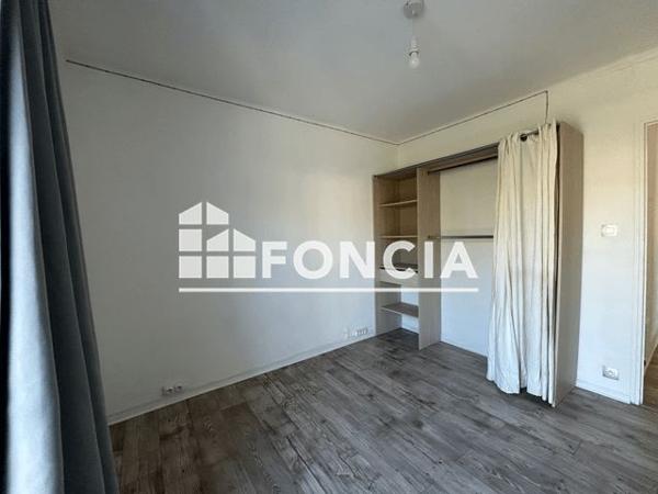 Location Appartement 4 pièces 68 m² - 241 CHEMIN DE LA CALADE Toulon 83000