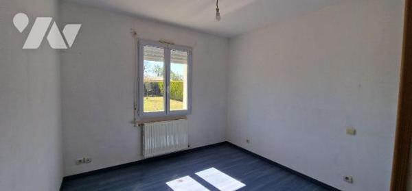 Maison à vendre à Loretz-d'Argenton (79290) en Deux-Sèvres (79)

À Loretz-d'Argenton, maison ...