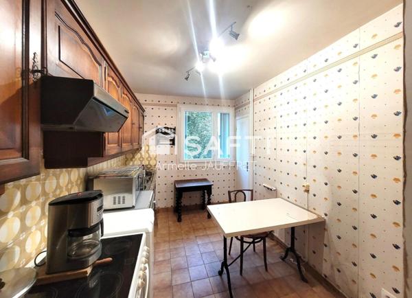 T2 cellier, parking, cave La Fontaine Saint Martin