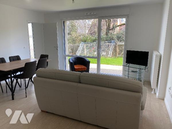 CAEN BOULEVARD DETOLLE APPARTEMENT F 3 AVEC UN PARKING JARDIN AVEC TERRASSE