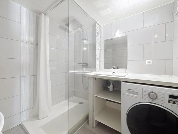 Appartement à vendre 4 pièces  (07) - Superficie 76 m2 loi Carrez - Ascenseur