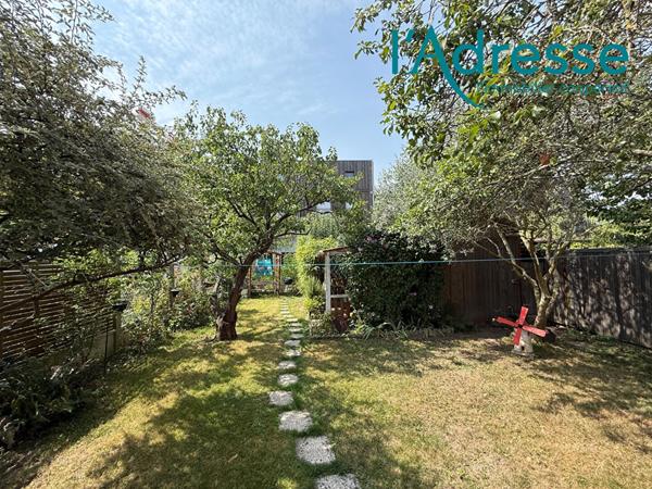 Maison Noisy Le Grand 5 pièce(s) 110 m2 RARE -RIVES CHARMANTE -